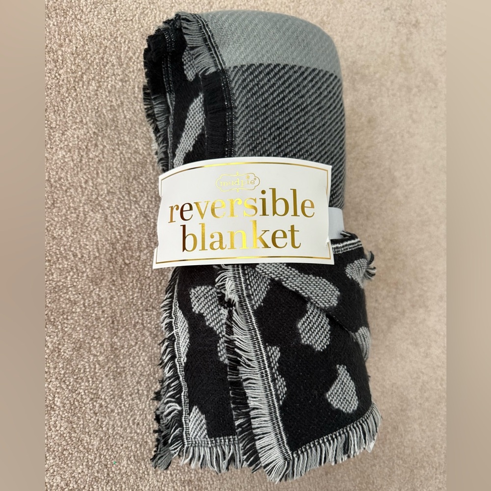 Mud Pie Reversible Blanket